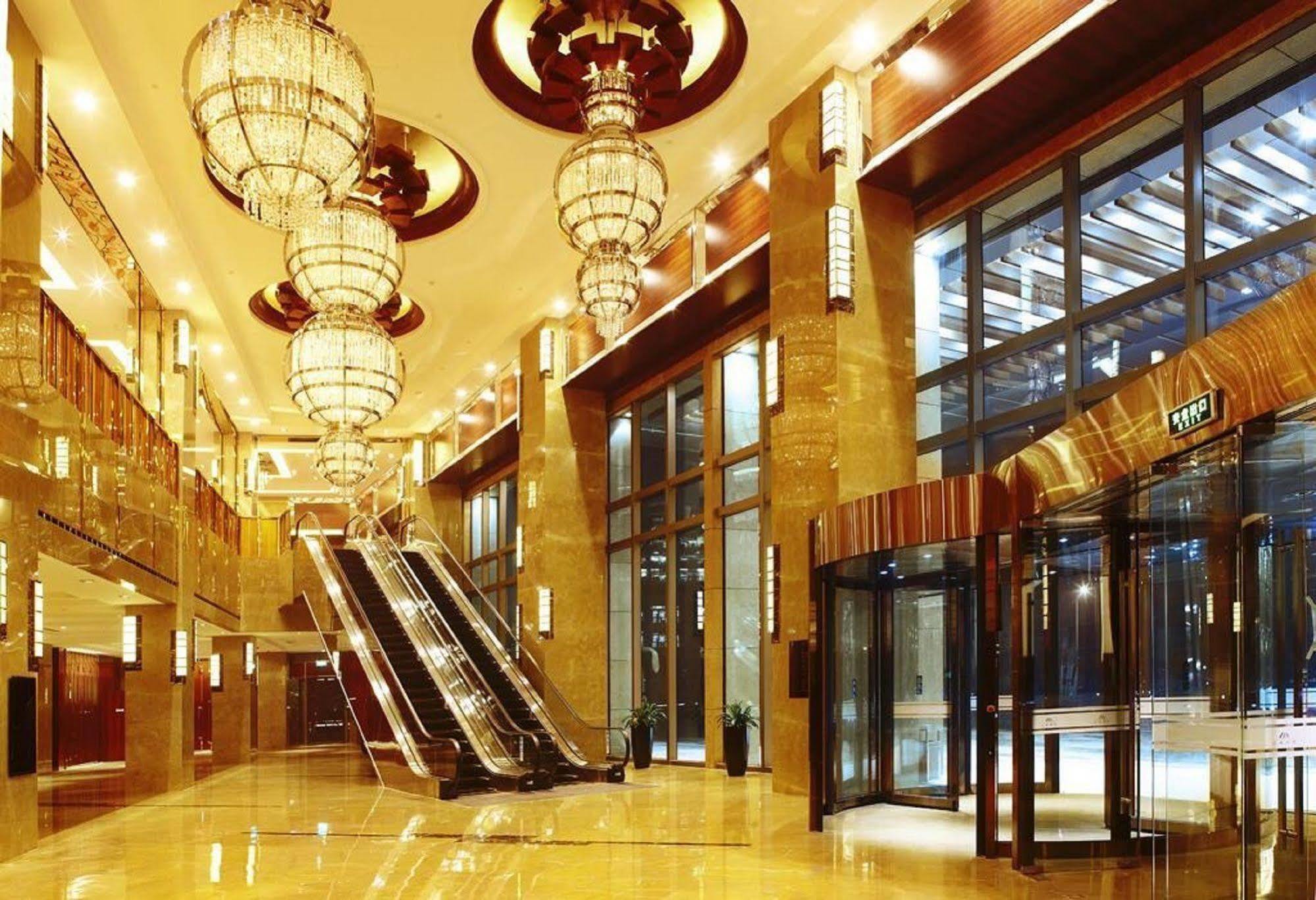 Kun Tai Glory Hotel Beijing Wangjing Bagian luar foto