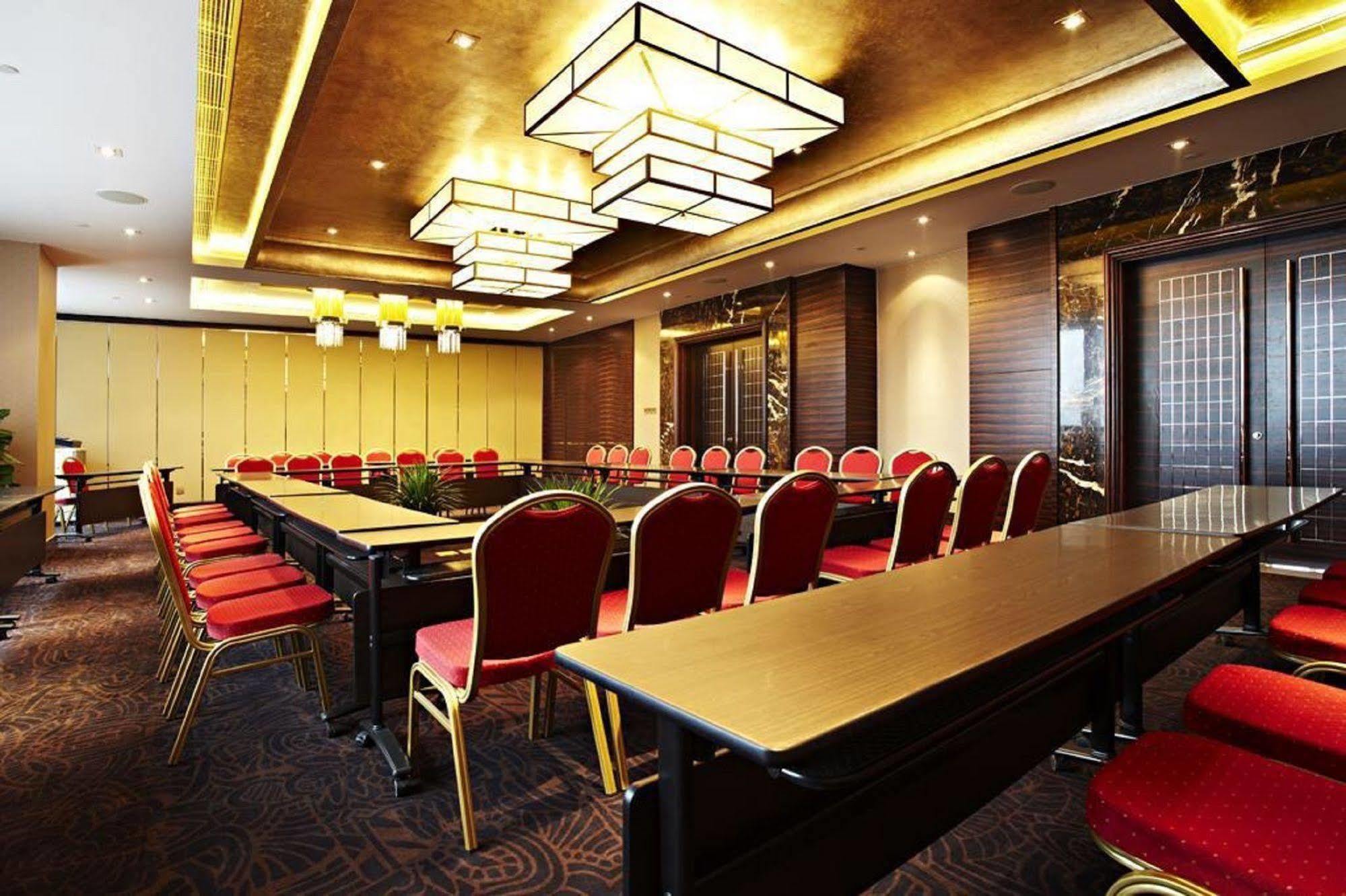 Kun Tai Glory Hotel Beijing Wangjing Bagian luar foto