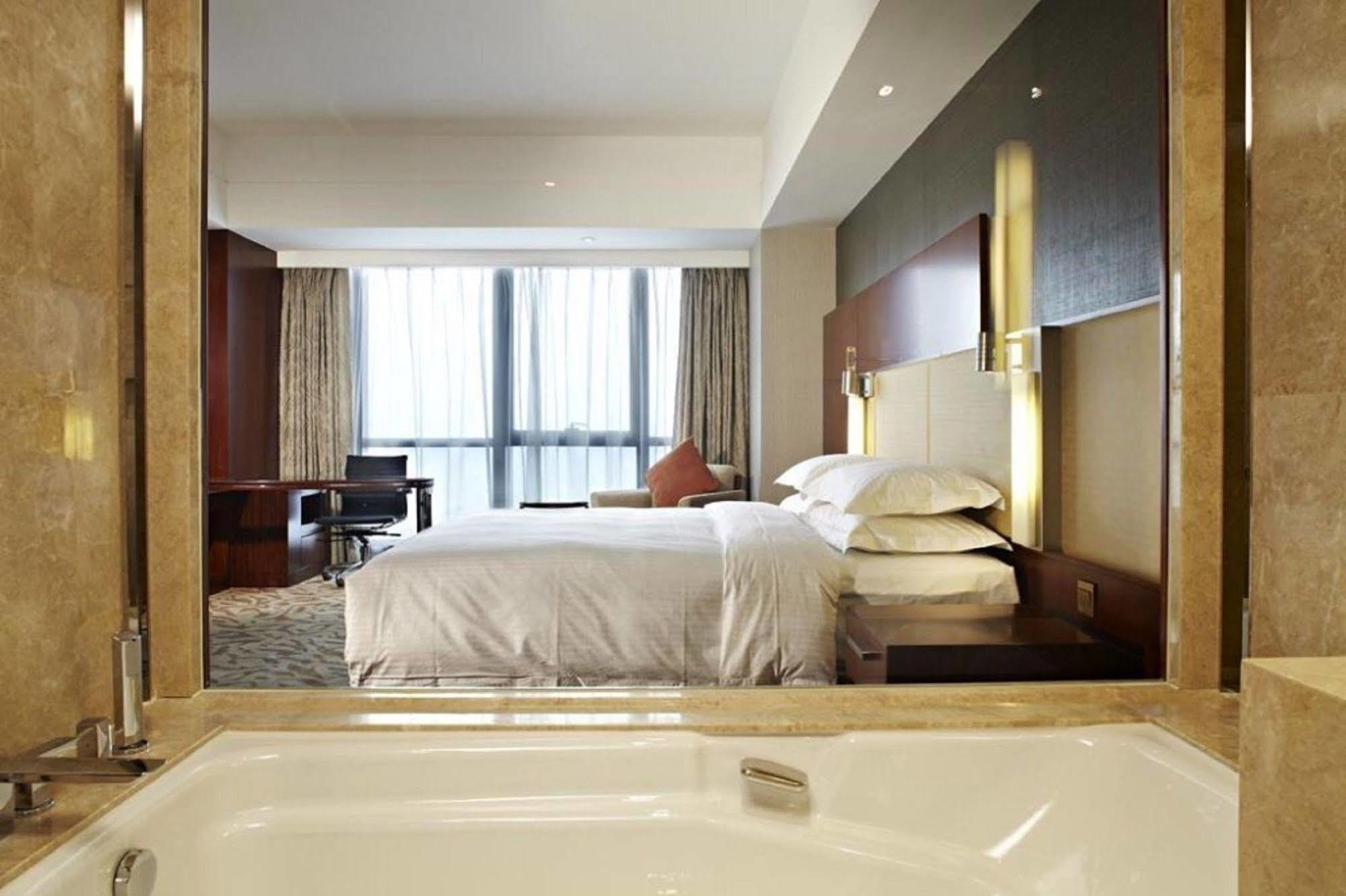 Kun Tai Glory Hotel Beijing Wangjing Bagian luar foto